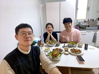 2025.03.08 · 집들이